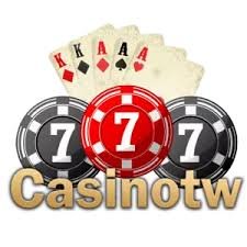 mega888 ဂိမ်းလော်ဘီ မြန်မာ ကစားသမားများ Slots ကစားနေသောပုံ